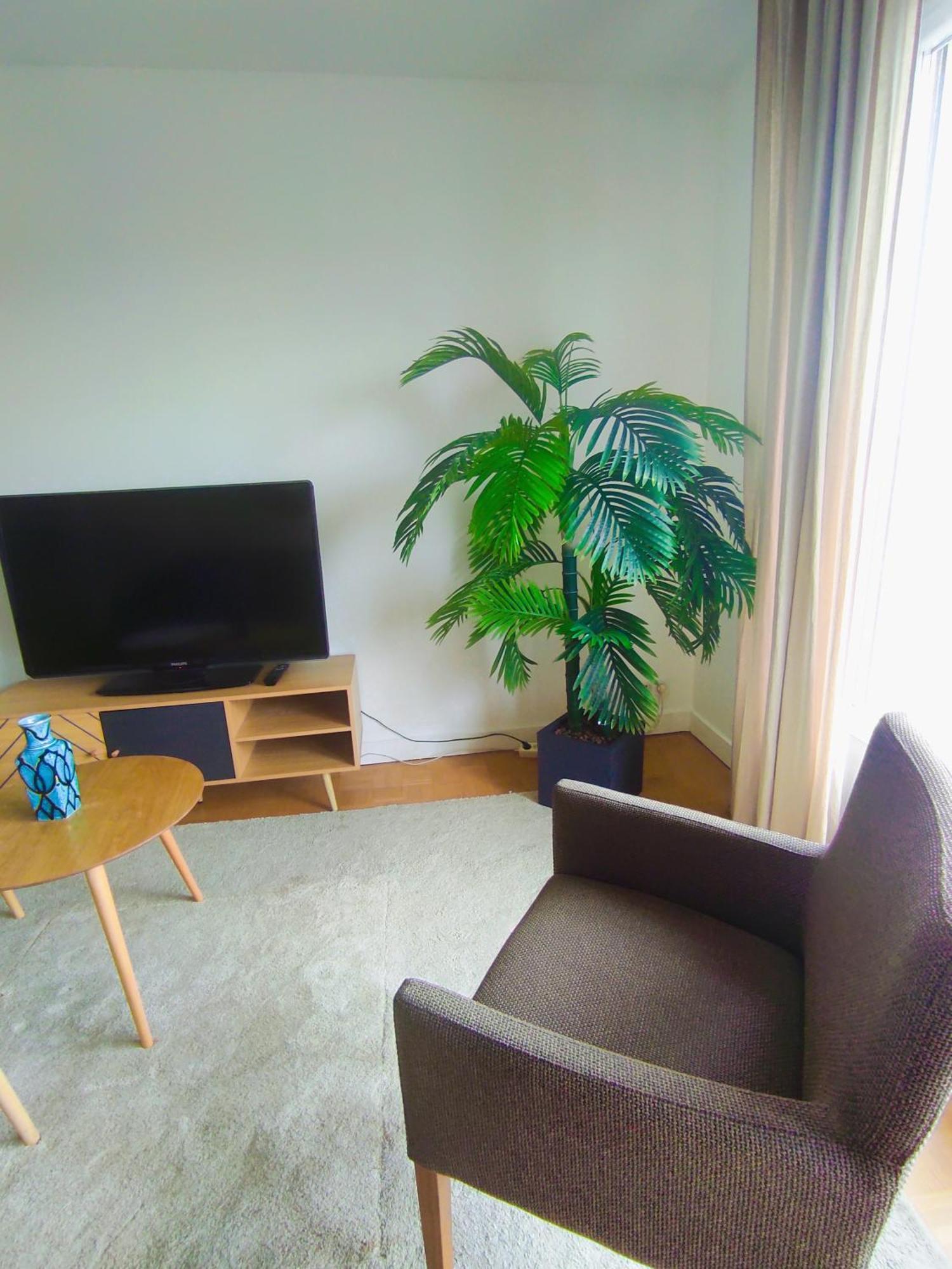 Apartamento Grand 2 Pieces Vue Degagee Quartier Gare Clamart Exterior foto
